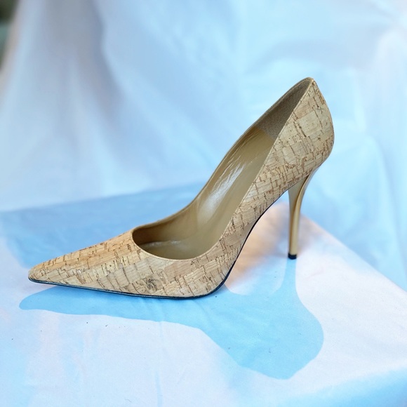 Stuart Weizmann Cork Pumps - Picture 3 of 5